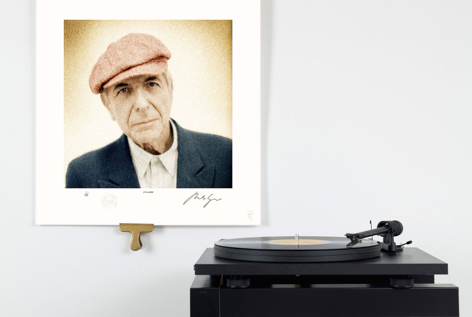 Leonard Cohen - Hypergallery